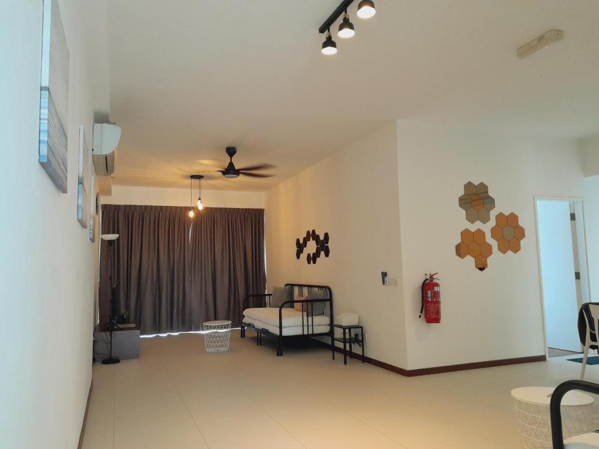 The Landmark Comfort Relax Spacious Sea View By Iz Tanjung Tokong Ngoại thất bức ảnh