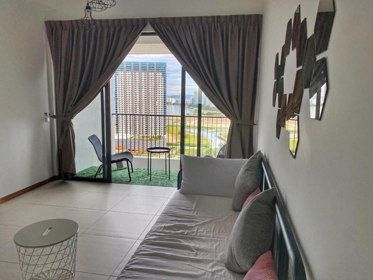 The Landmark Comfort Relax Spacious Sea View By Iz Tanjung Tokong Ngoại thất bức ảnh