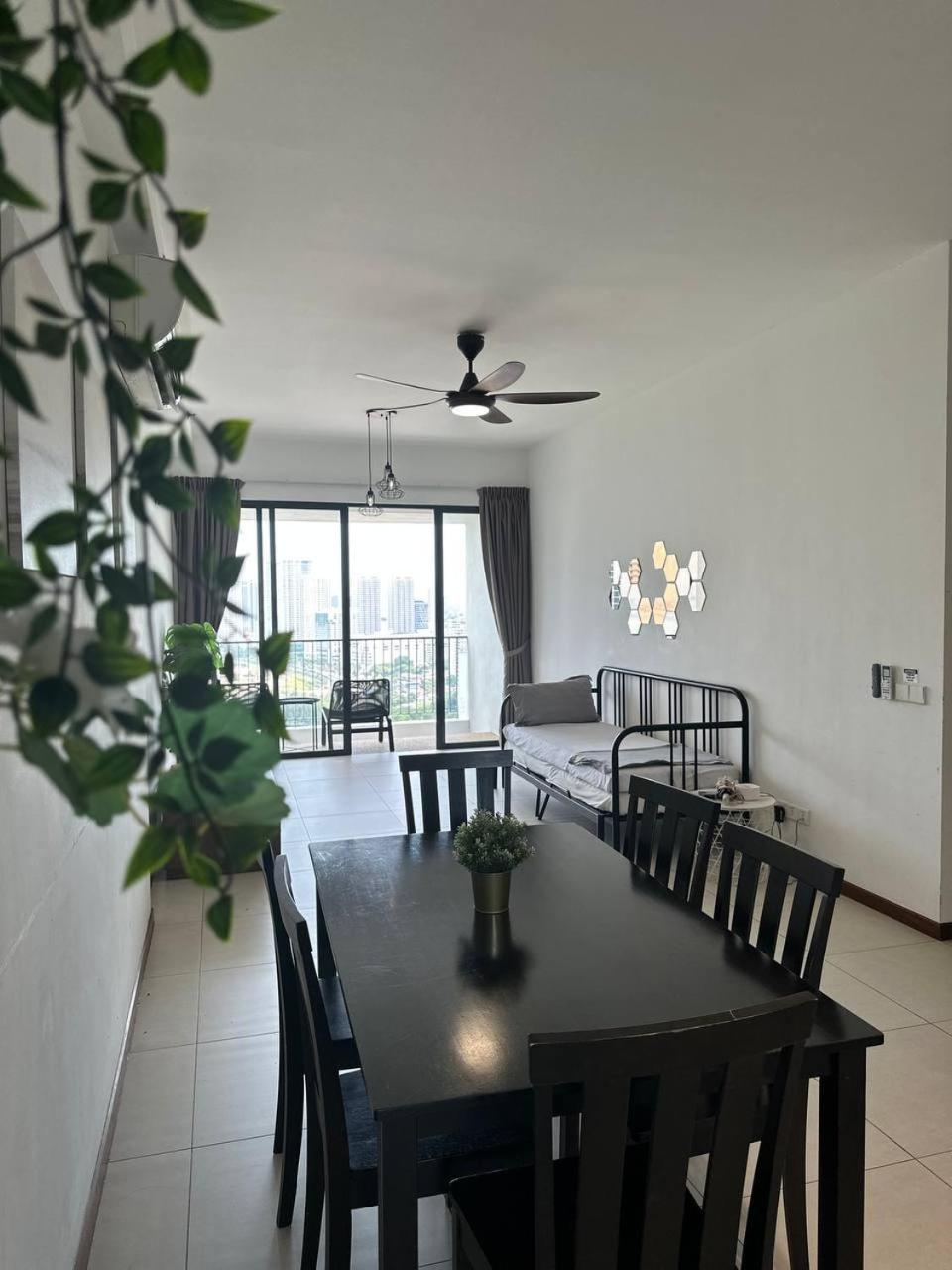 The Landmark Comfort Relax Spacious Sea View By Iz Tanjung Tokong Ngoại thất bức ảnh